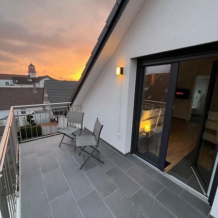 Charmantes Studio-Apartment Im Herzen Von Neureut - Fussbodenheizung, Regendusche, Waschmaschine, Stellplatz カールスルーエ エクステリア 写真